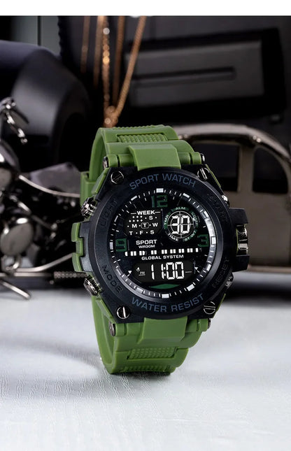 Montre Sport Digitale YIKAZE A69270 — Grand Cadran 56mm, LED, Chronomètre, Alarme, 3 ATM