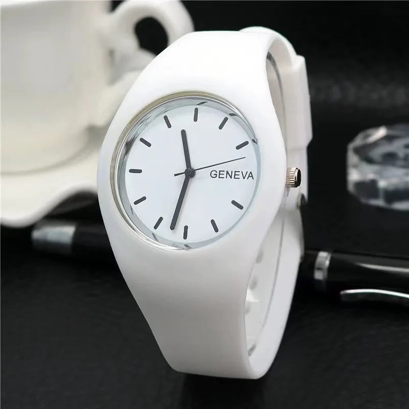 Montre Enfant Quartz UTHAI CQ07 — Bracelet Silicone, Cadran Rond 36mm, 6 Coloris, Garçon & Fille