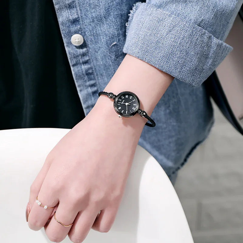 Montre Bracelet Jonc Femme Quartz YIKAZE — Acier Inoxydable, Style Rétro Luxe, 14 Coloris
