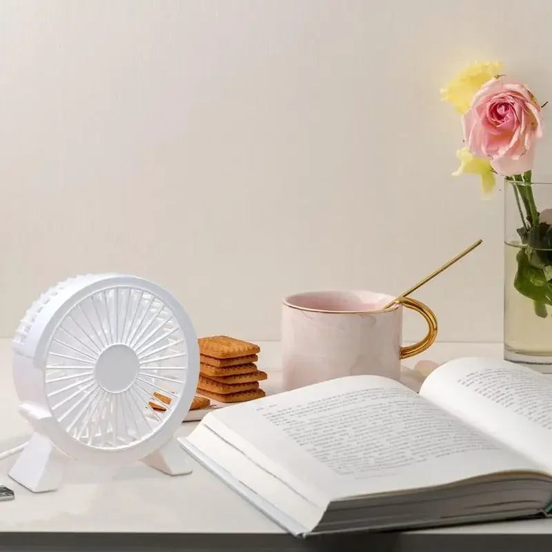 Mini Ventilateur USB Bureau 4 Pouces — Silencieux, Base Stable & 3 Coloris