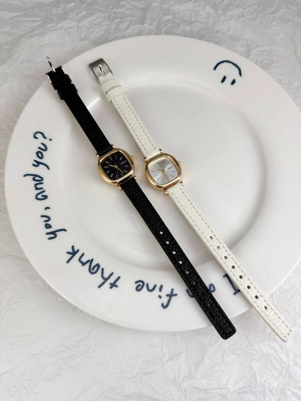 Montre Femme Quartz Petit Cadran zkceenier SN250233 — Bracelet Cuir, Style Mode Étudiant, 6 Coloris
