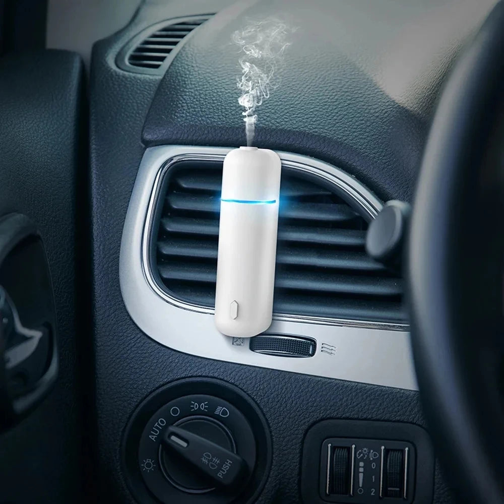 Diffuseur Parfum Voiture — Désodorisant Grille Aération & 6 Huiles Essentielles Incluses