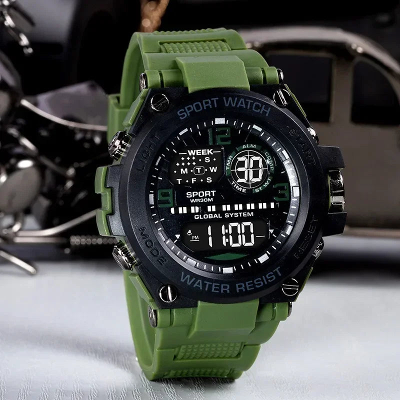 Montre Sport Digitale YIKAZE A69270 — Grand Cadran 56mm, LED, Chronomètre, Alarme, 3 ATM