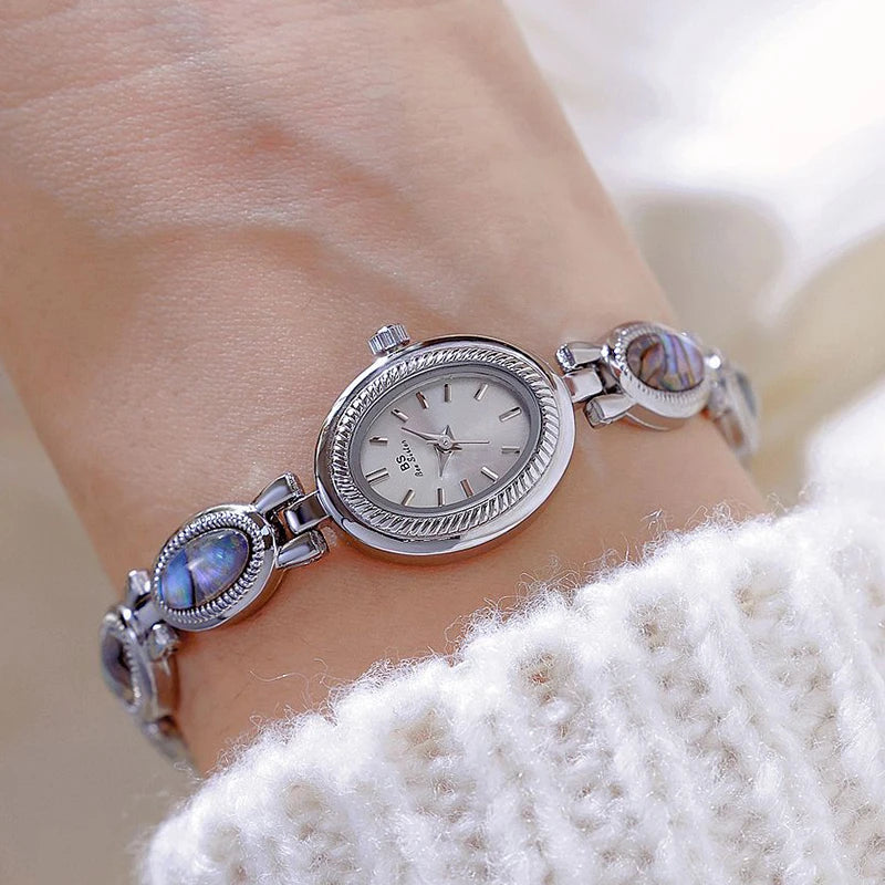 Montre Quartz Femme Bracelet Élégant — Boîtier Ovale 24 mm, Acier Inoxydable, Verre Hardlex, 3 ATM, 16 Coloris | TechNova X