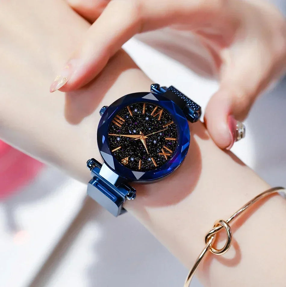 Montre Quartz Femme RUNERR — Cadran Ciel Étoilé 33 mm, Bracelet Magnétique Maille Acier Ajustable, Lumineux, 5 Coloris | TechNova X