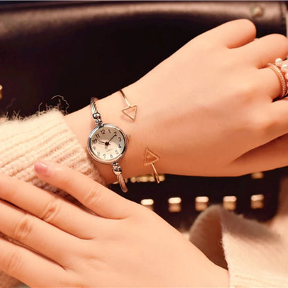 Montre Bracelet Jonc Femme Quartz YIKAZE — Acier Inoxydable, Style Rétro Luxe, 14 Coloris