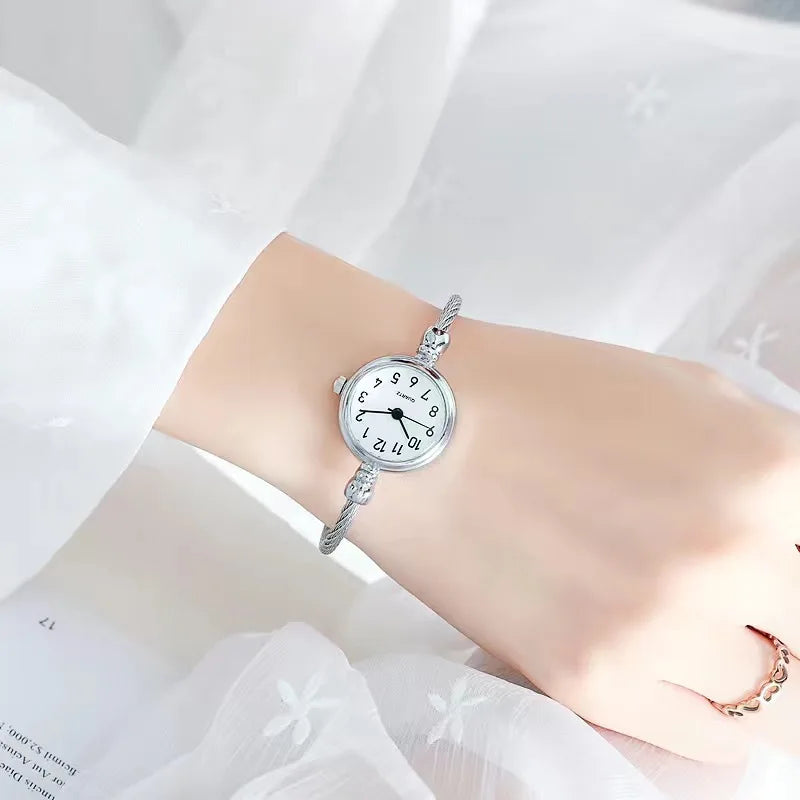Montre Bracelet Jonc Femme Quartz YIKAZE — Acier Inoxydable, Style Rétro Luxe, 14 Coloris