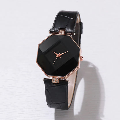 Coffret Bijoux Femme 5 Pièces — Montre Quartz Bracelet Cuir, Boucles d’Oreilles, Collier & Bracelet
