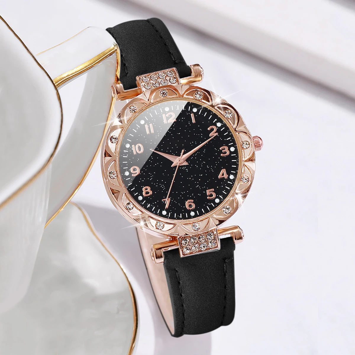 Coffret 2 Pièces Femme Strass — Montre Quartz Bracelet Cuir PU & Bracelet Cœur Assorti